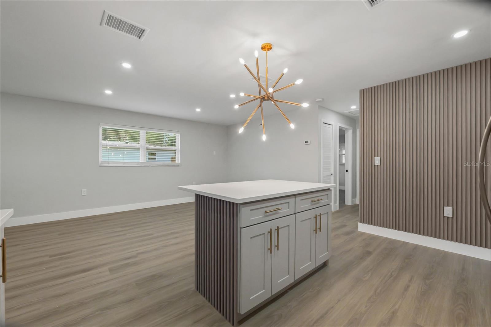 EAST BAY ESTATES - Residential