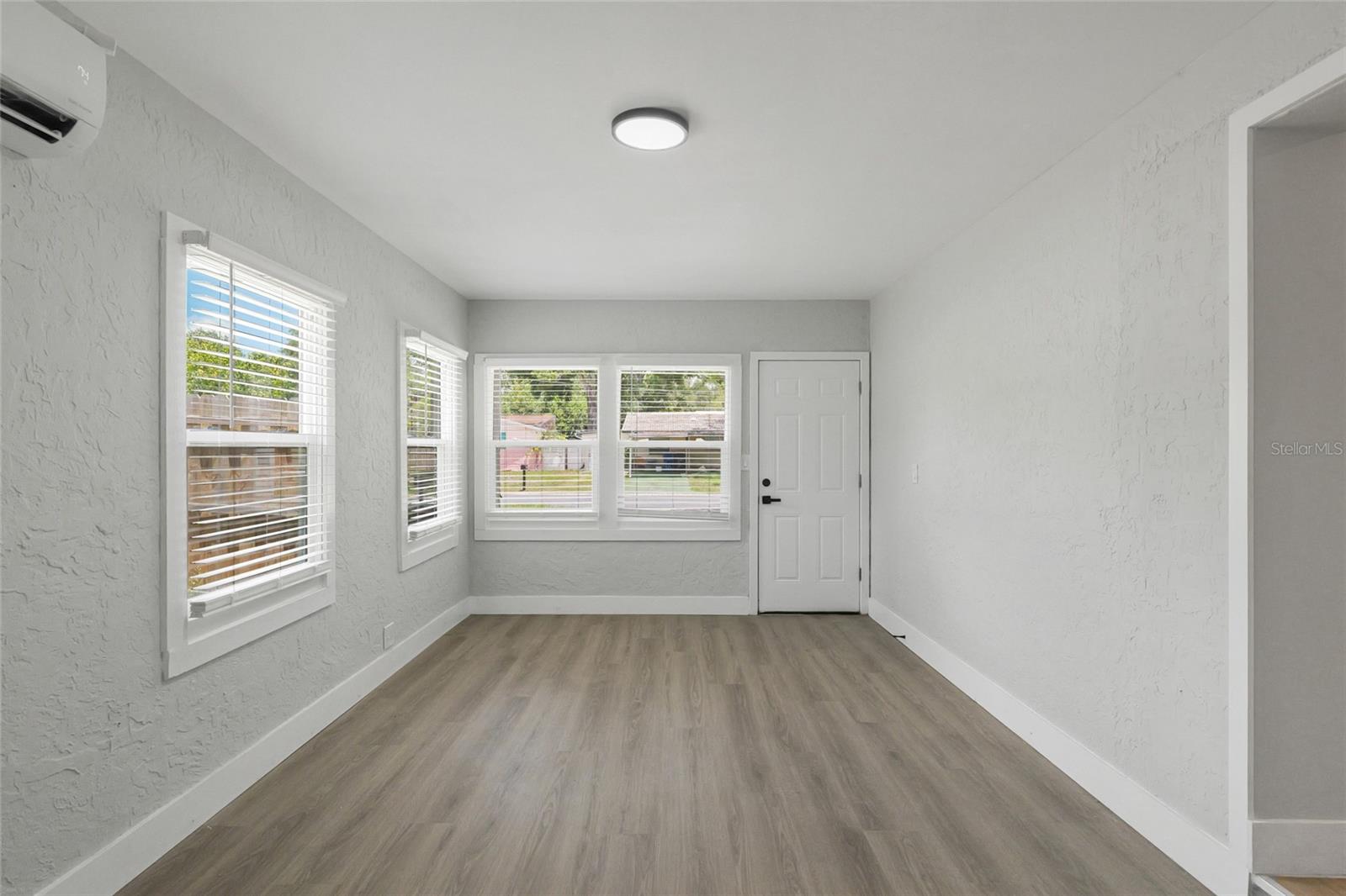 EAST BAY ESTATES - Residential