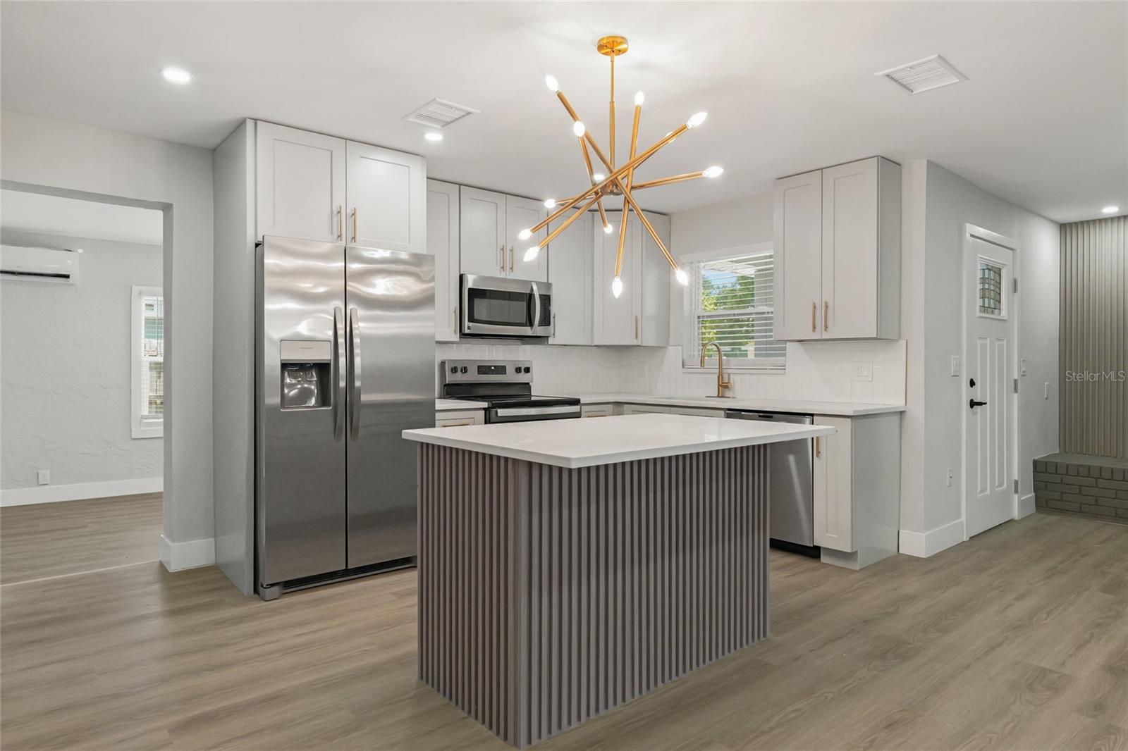 EAST BAY ESTATES - Residential