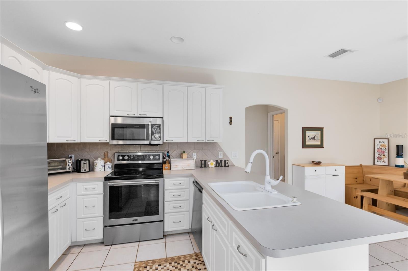 CLEMENTS WOOD PH 04C - Residential