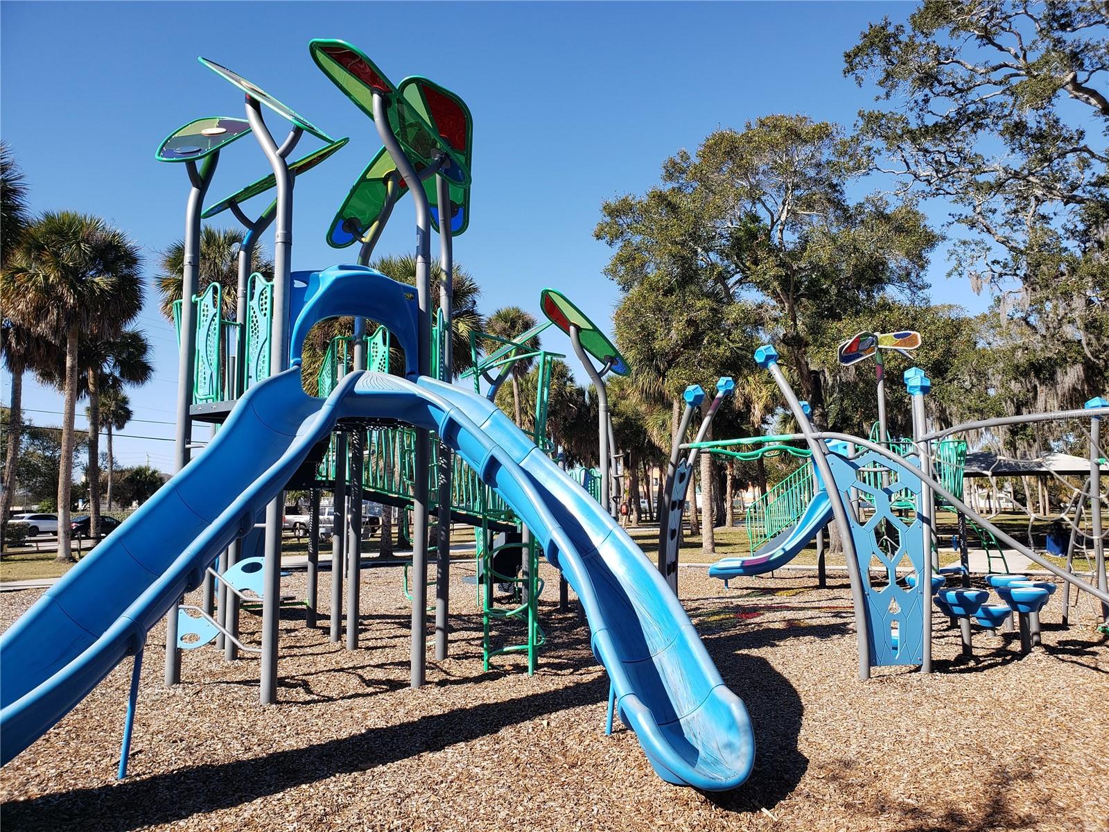 CLEMENTS WOOD PH 04C - Residential