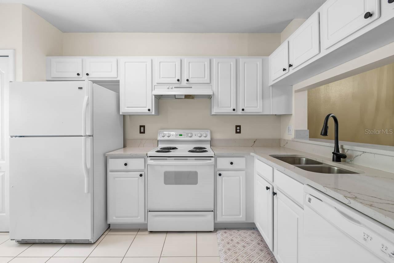 REGENCY KEY TWNHMS - Residential