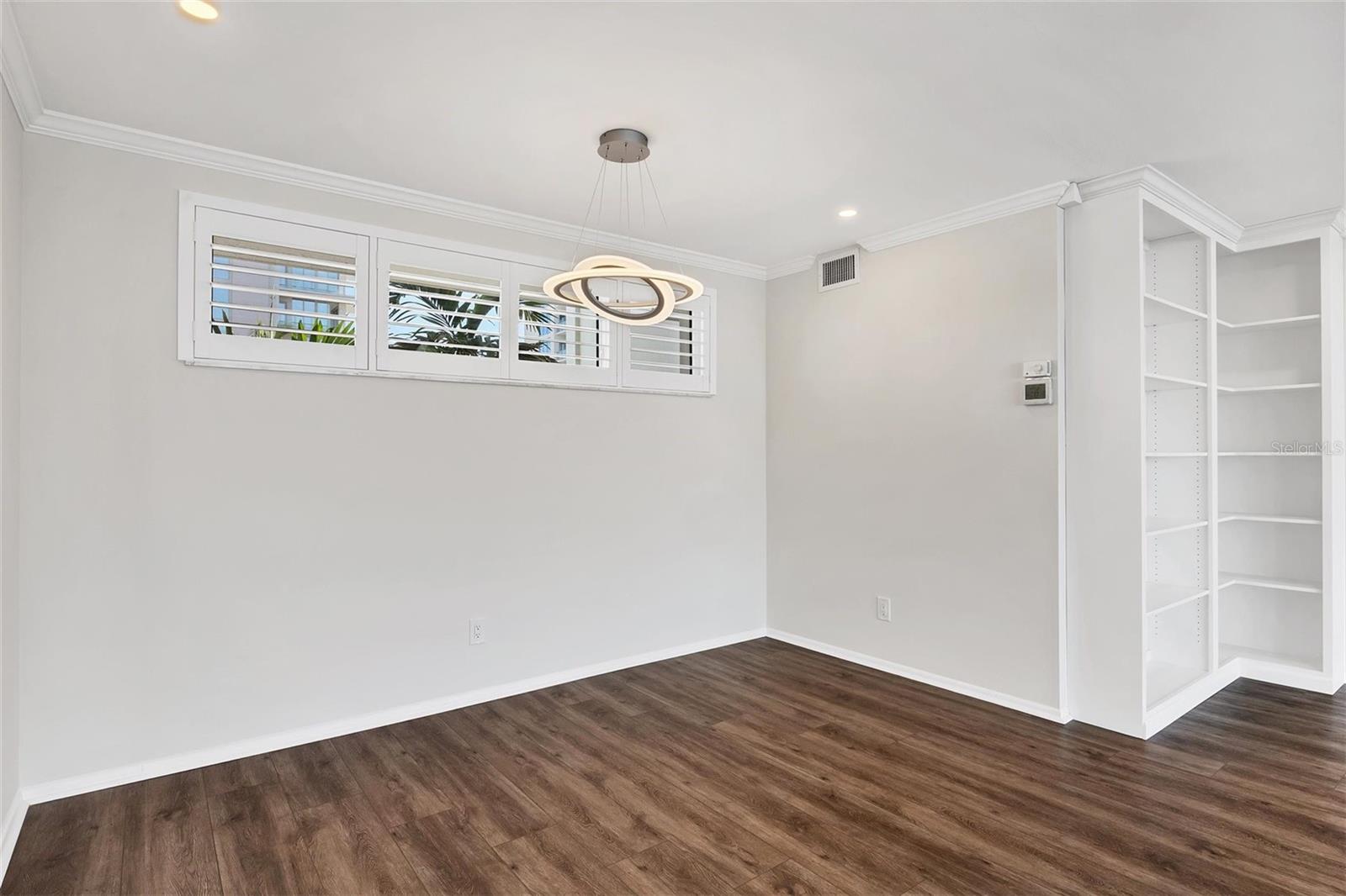 HARBOR HOUSE WEST - Residential