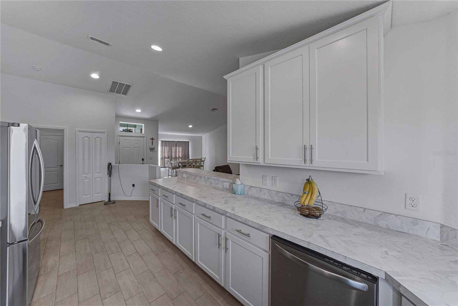 SUN N LAKE - Residential