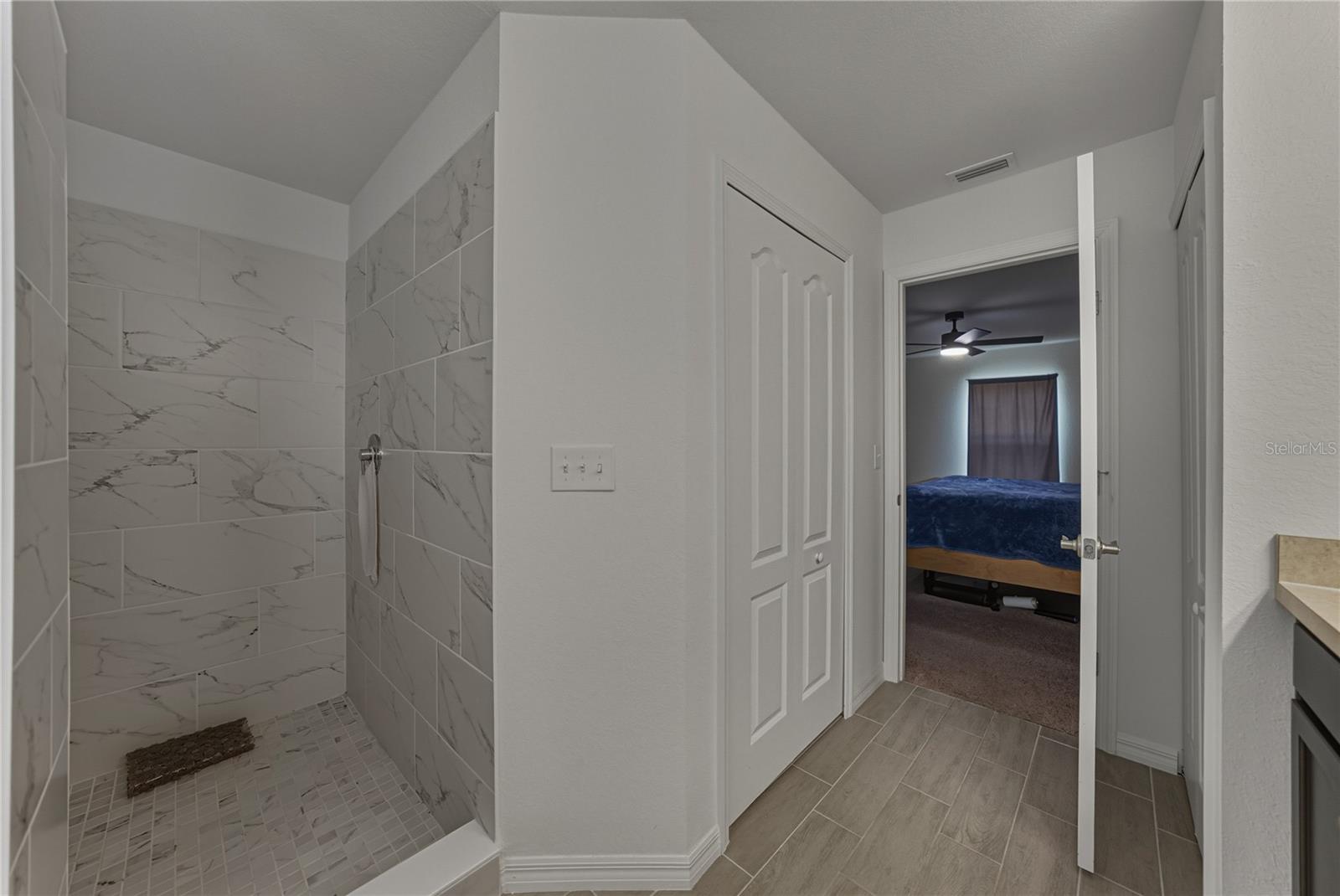 SUN N LAKE - Residential