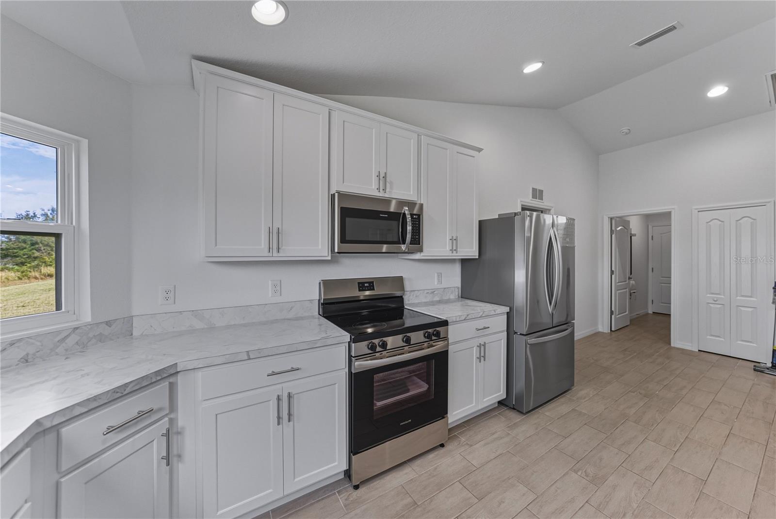 SUN N LAKE - Residential