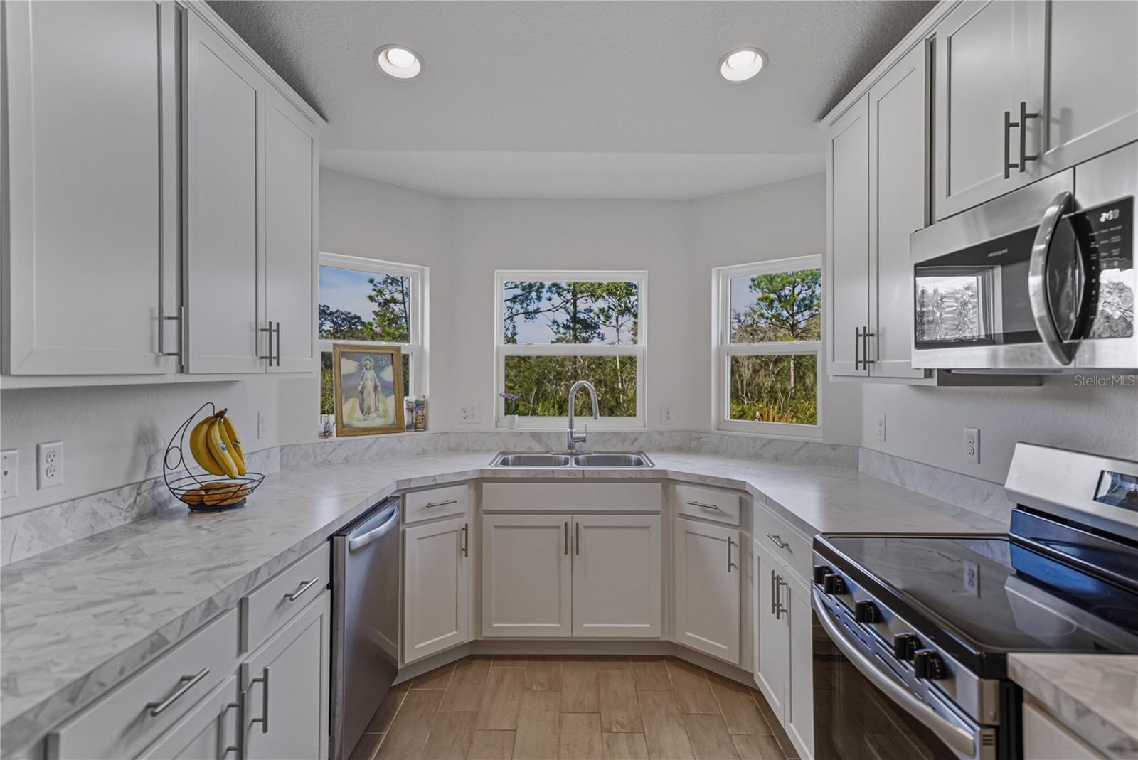 SUN N LAKE - Residential