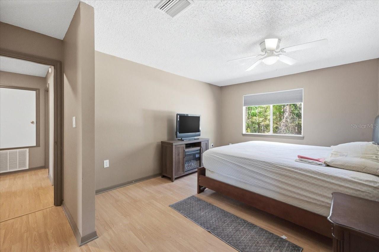 GOLDEN ACRES - Residential