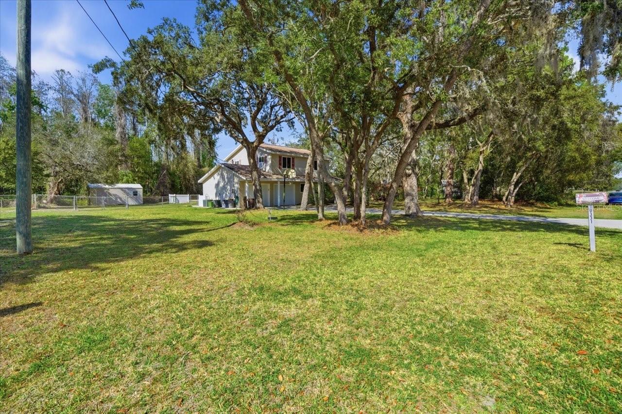 GOLDEN ACRES - Residential