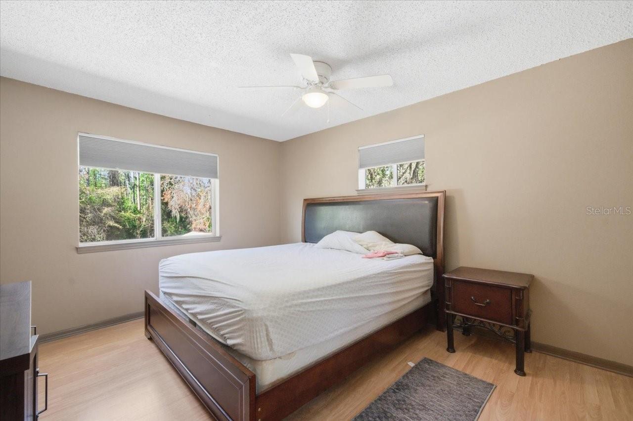 GOLDEN ACRES - Residential