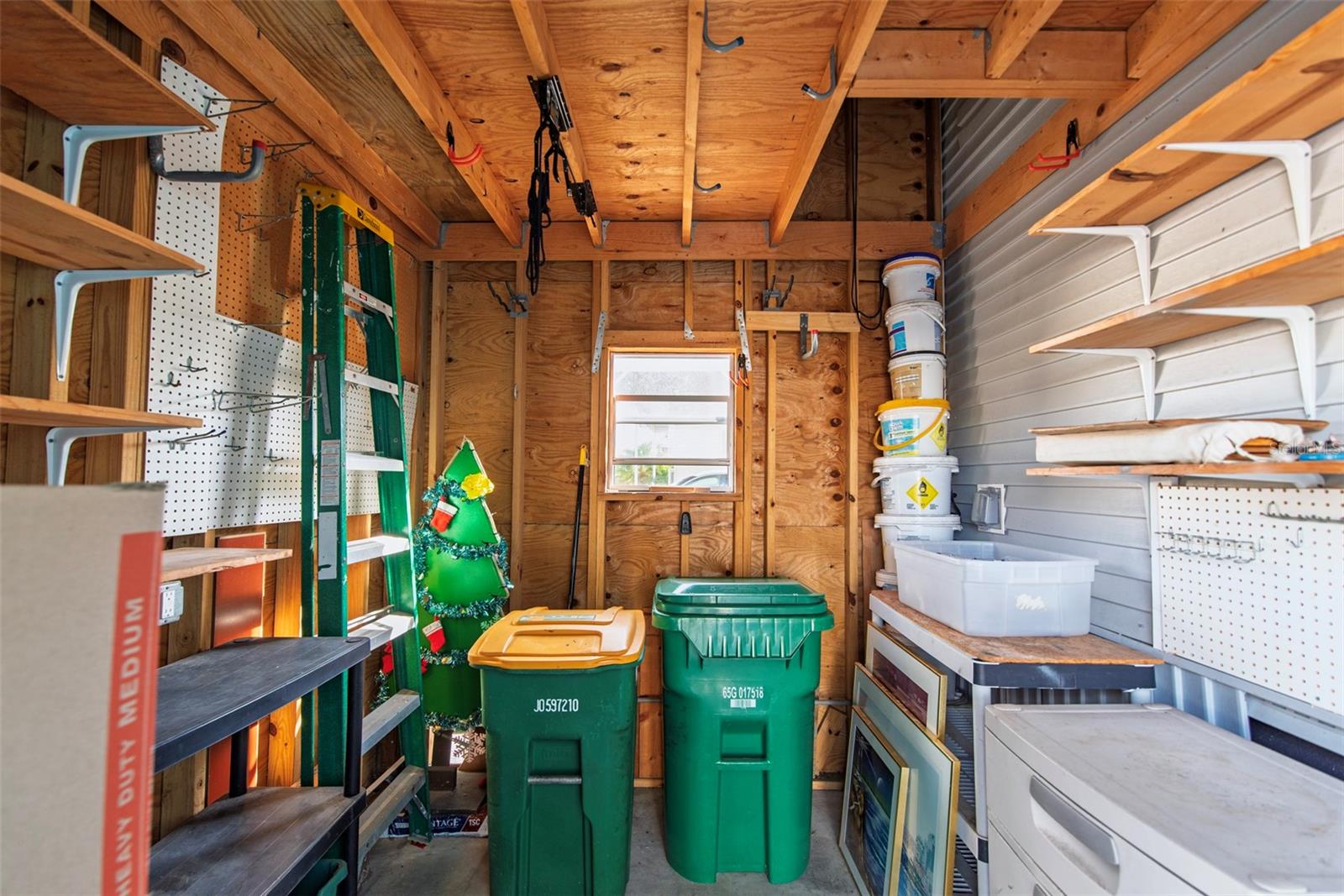 WINDMILL VILLAGE - Residential