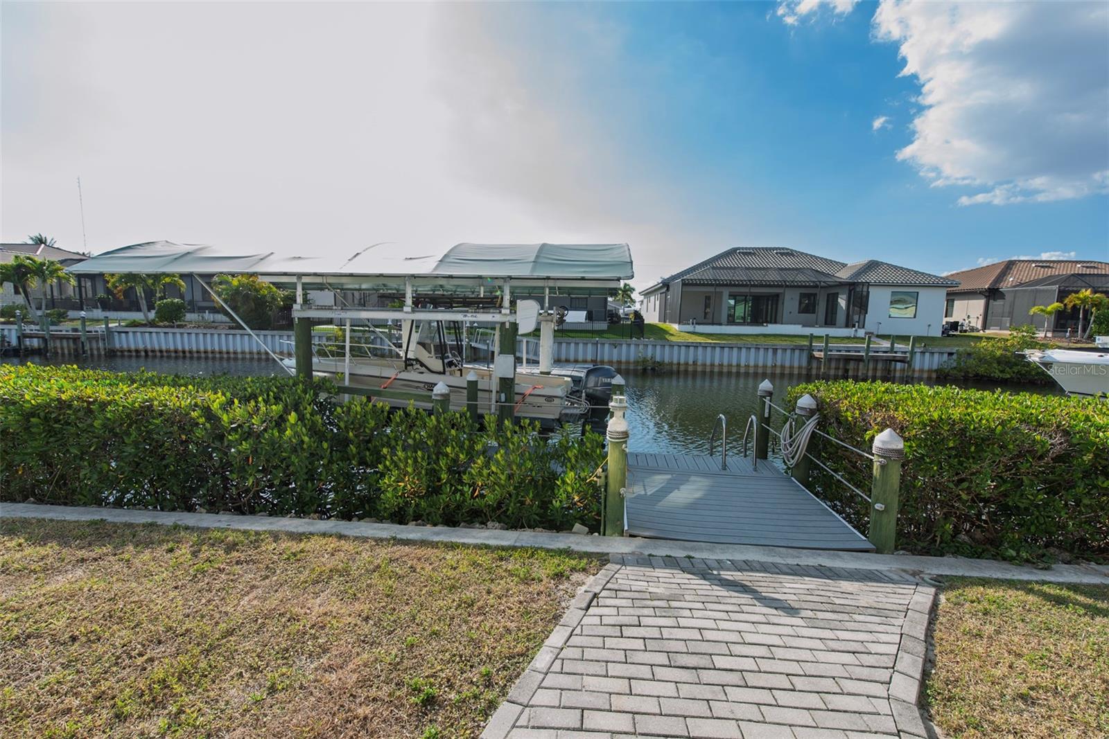 WINDMILL VILLAGE - Residential