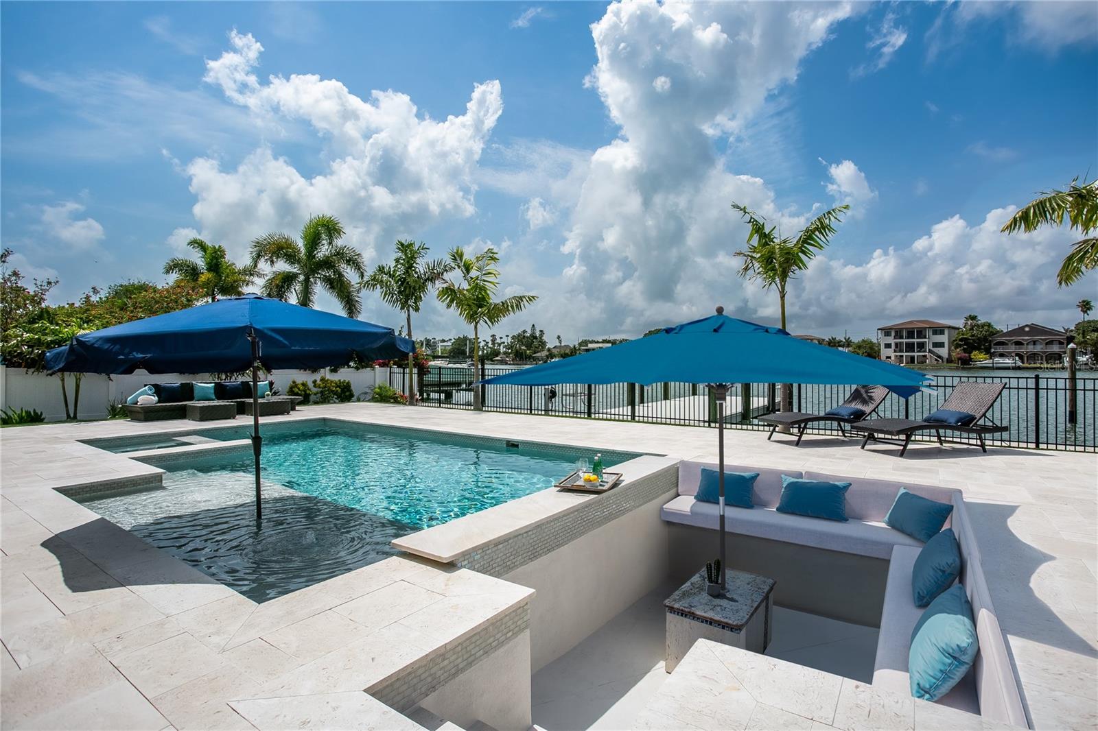 PARADISE ISLAND 1ST ADD - Residential