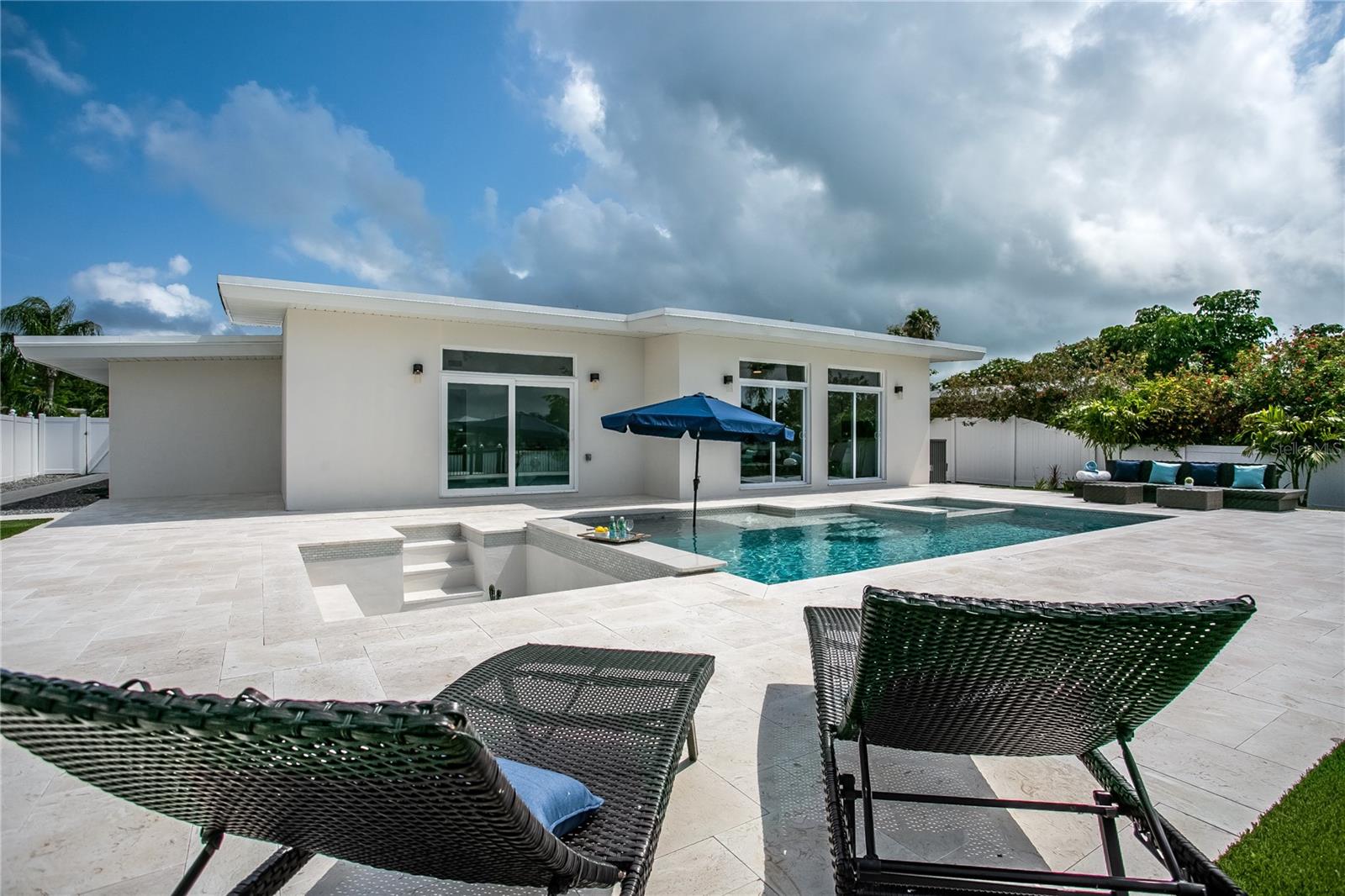 PARADISE ISLAND 1ST ADD - Residential