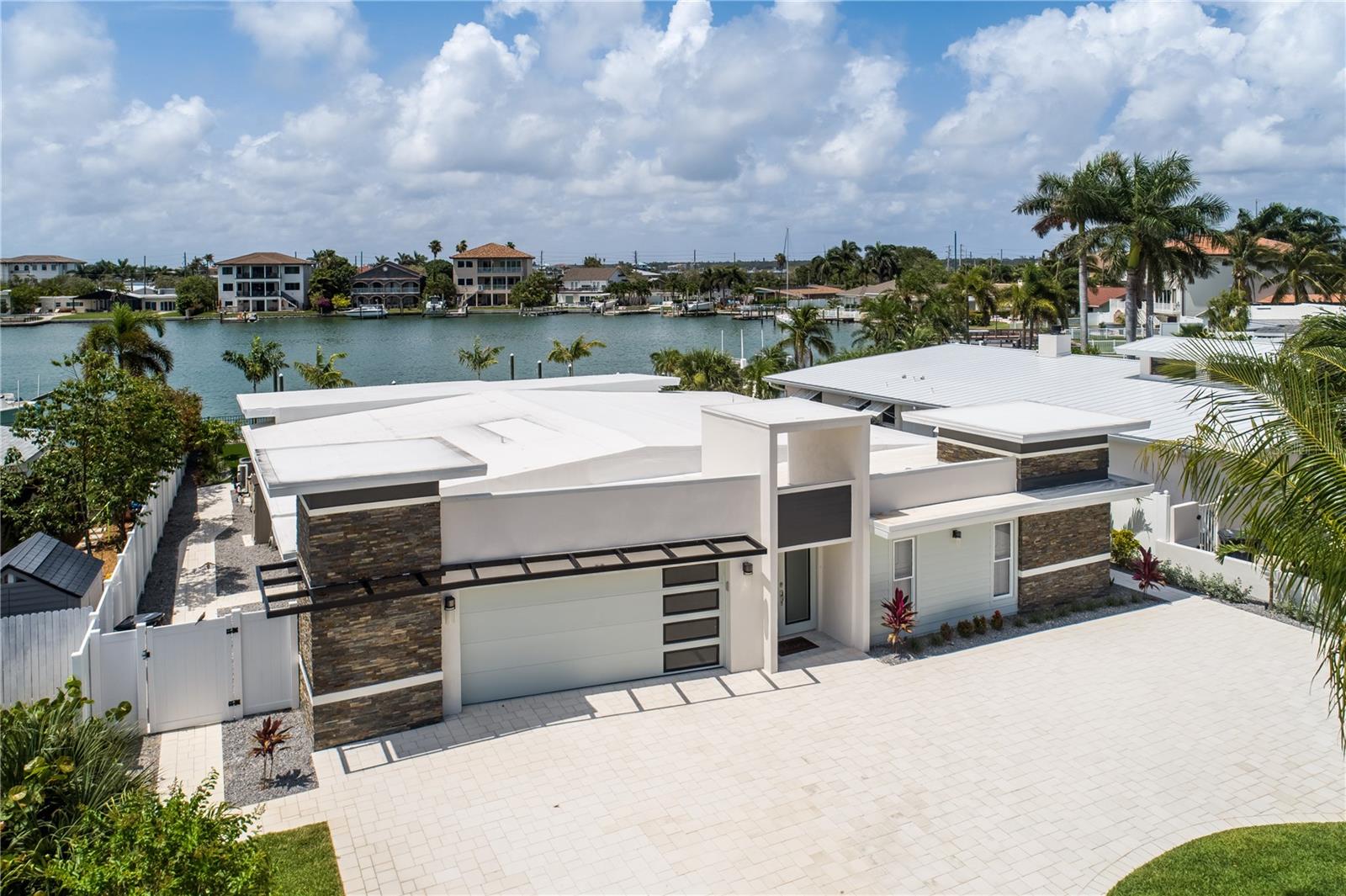 PARADISE ISLAND 1ST ADD - Residential