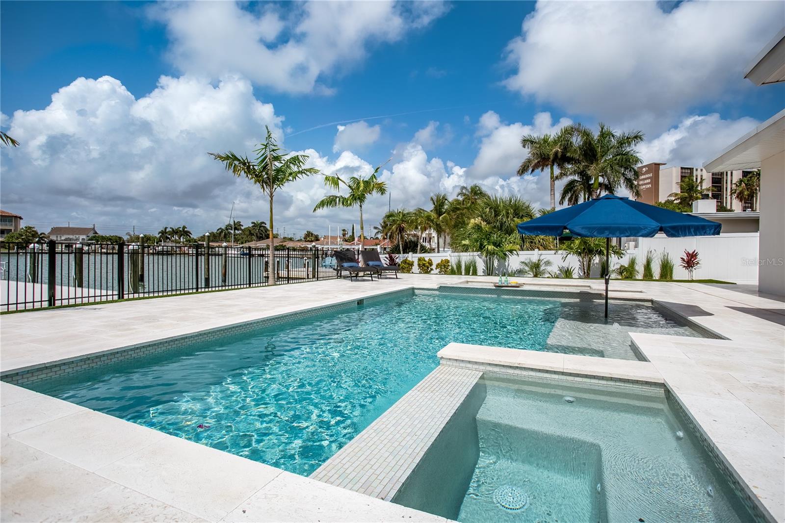 PARADISE ISLAND 1ST ADD - Residential