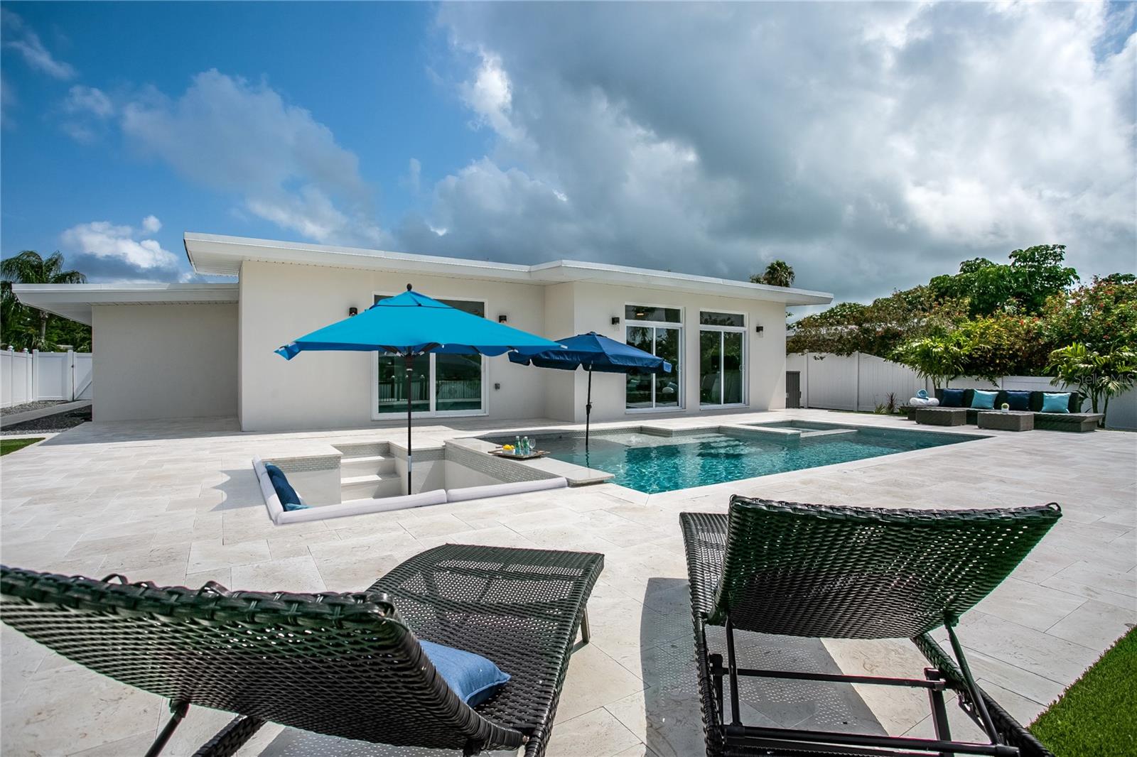 PARADISE ISLAND 1ST ADD - Residential