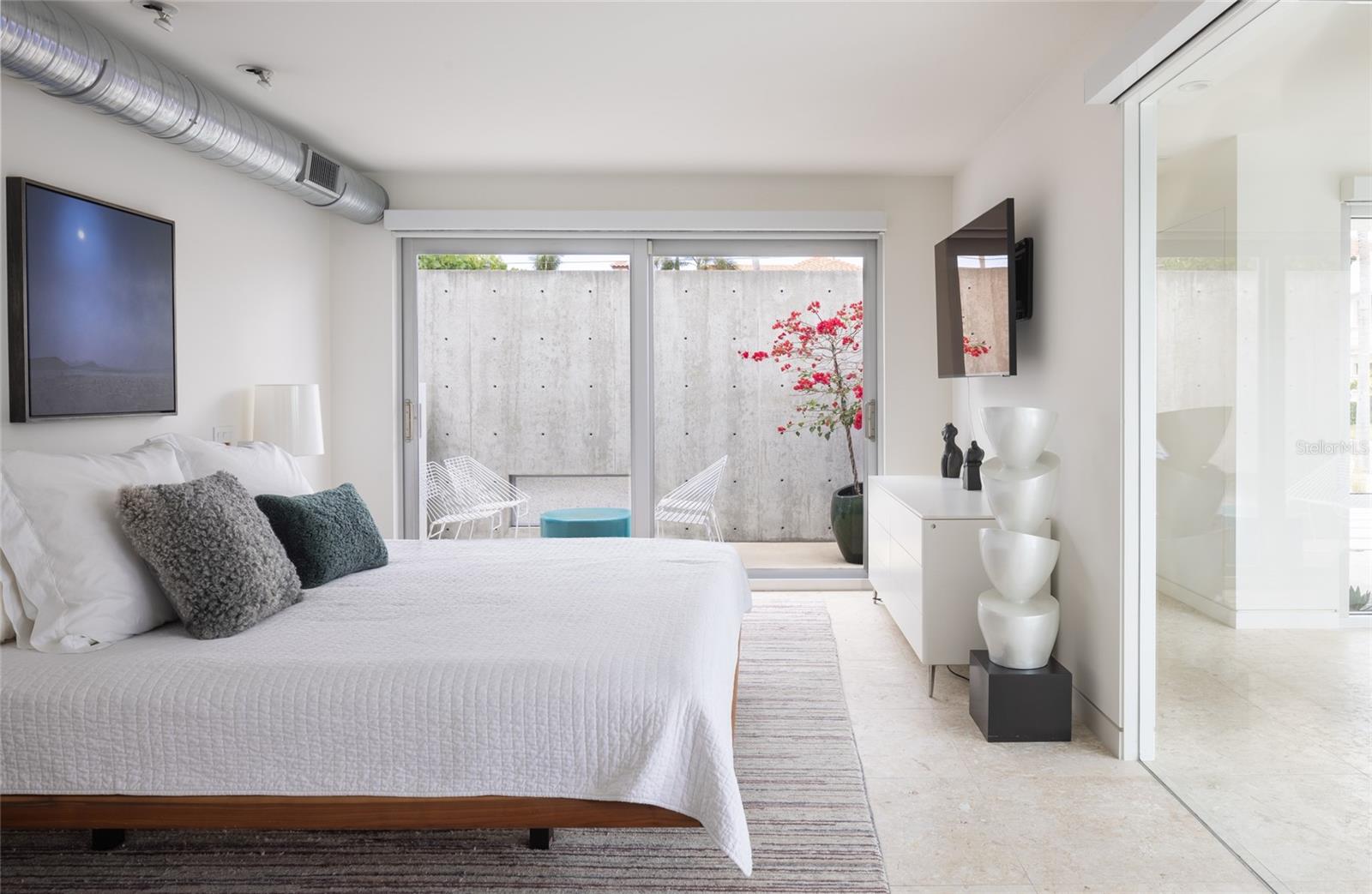 LIDO SHORES - Residential