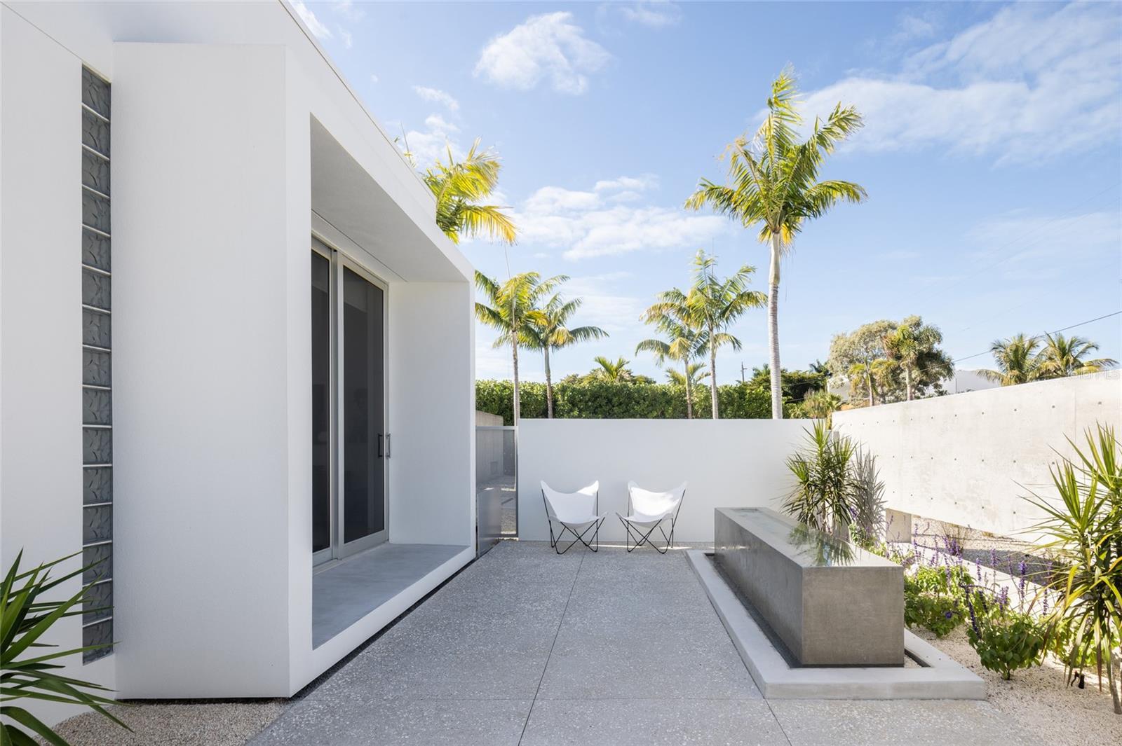 LIDO SHORES - Residential