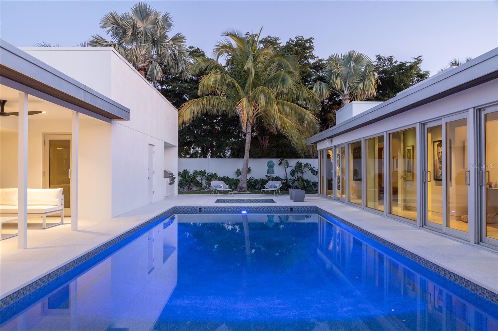 LIDO SHORES - Residential