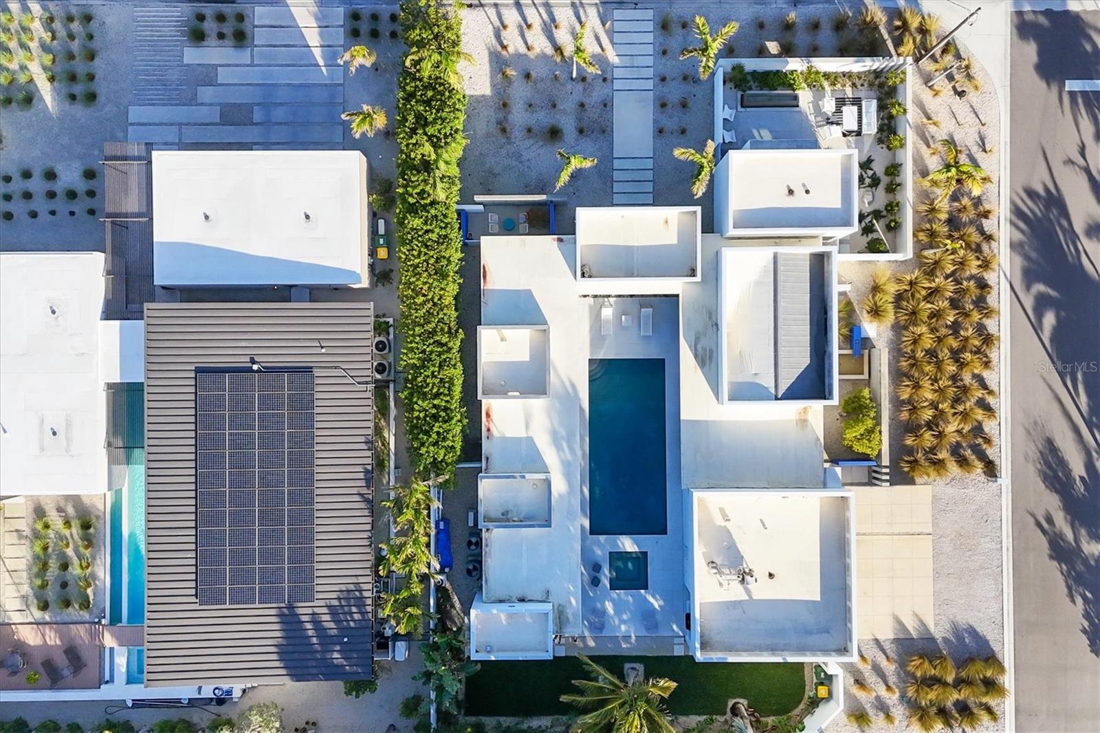 LIDO SHORES - Residential