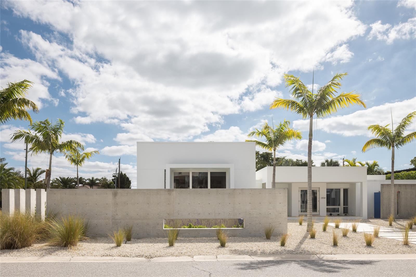 LIDO SHORES - Residential