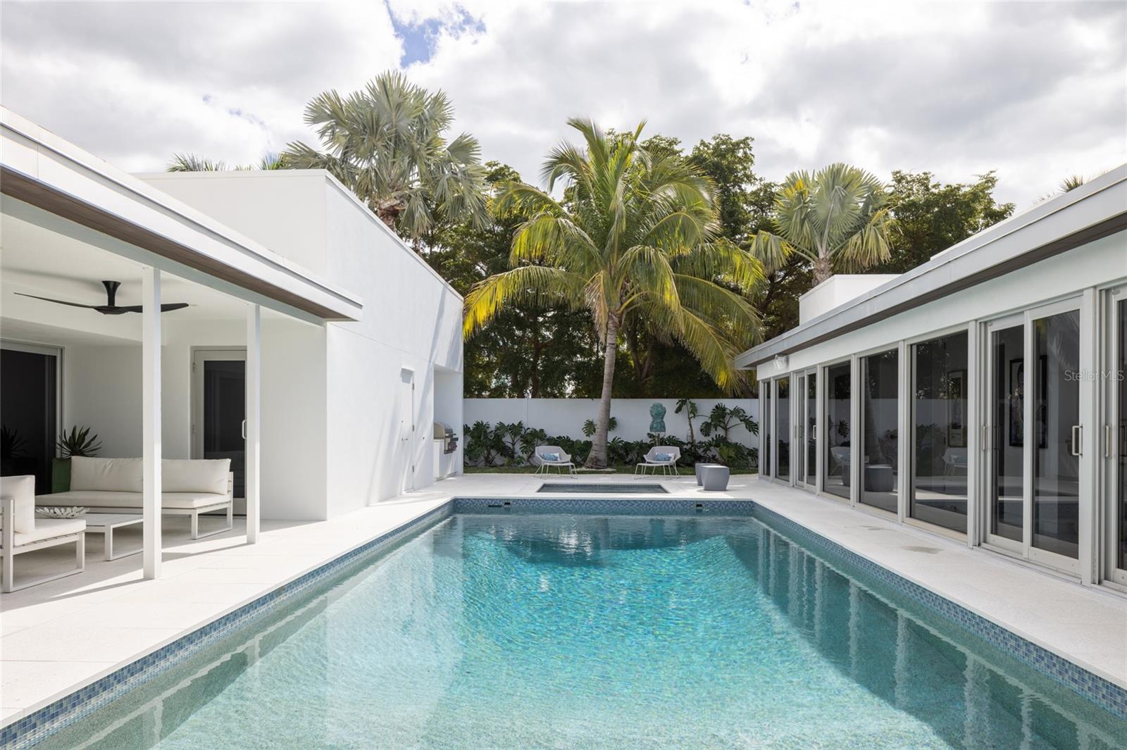 LIDO SHORES - Residential