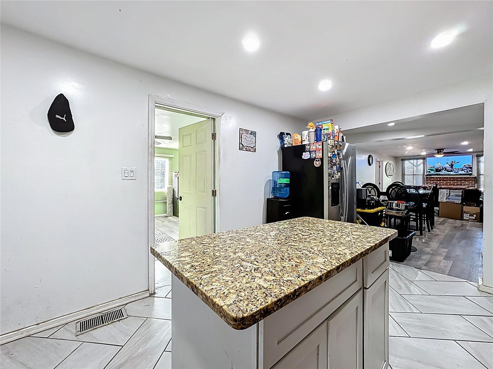 ACREAGE - Residential