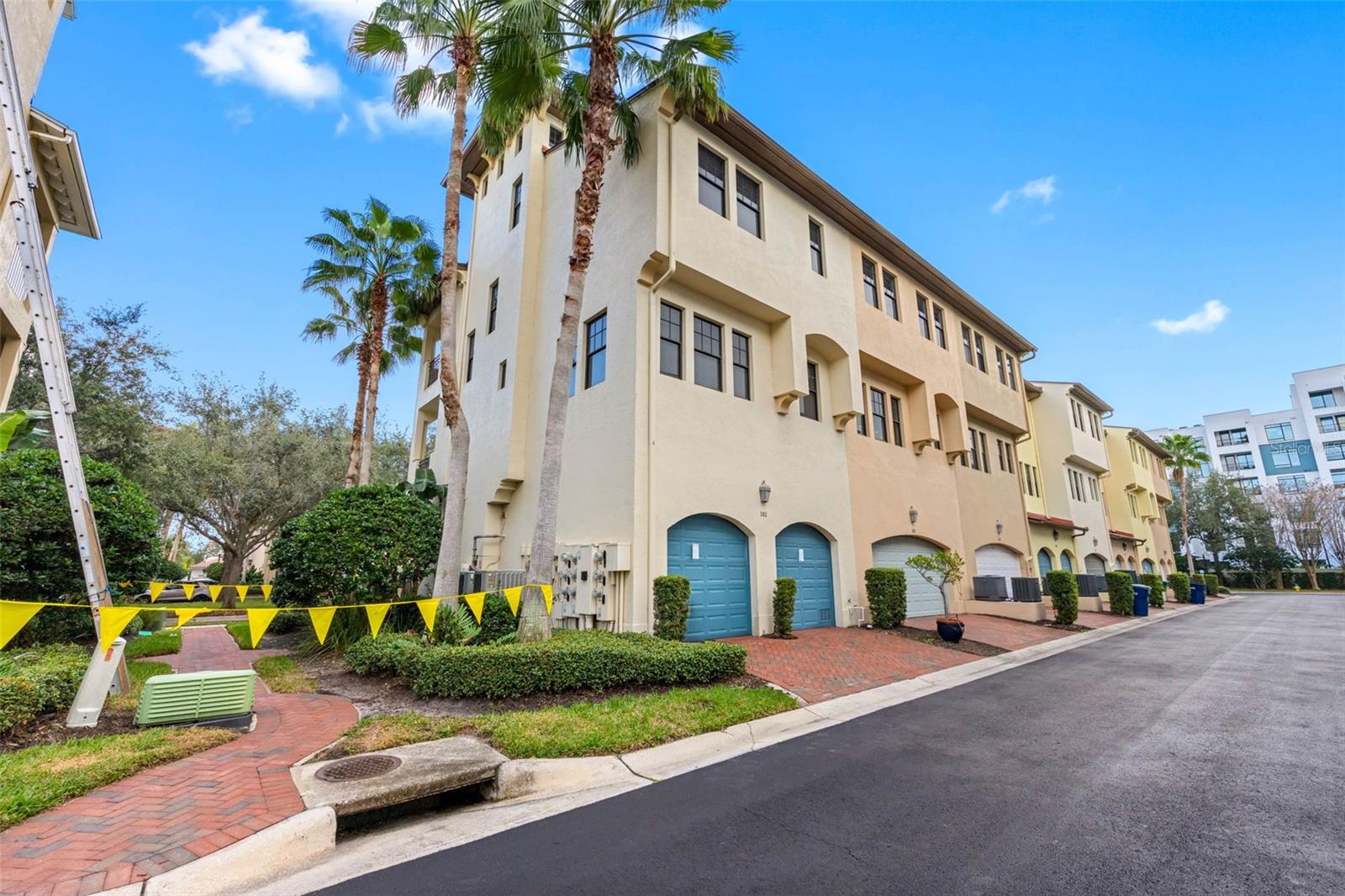 WESTSHORE YACHT CLUB TWNHMS - Residential