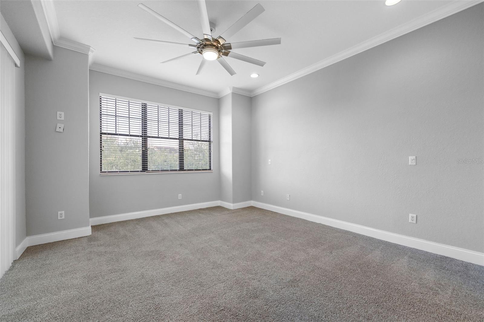 WESTSHORE YACHT CLUB TWNHMS - Residential