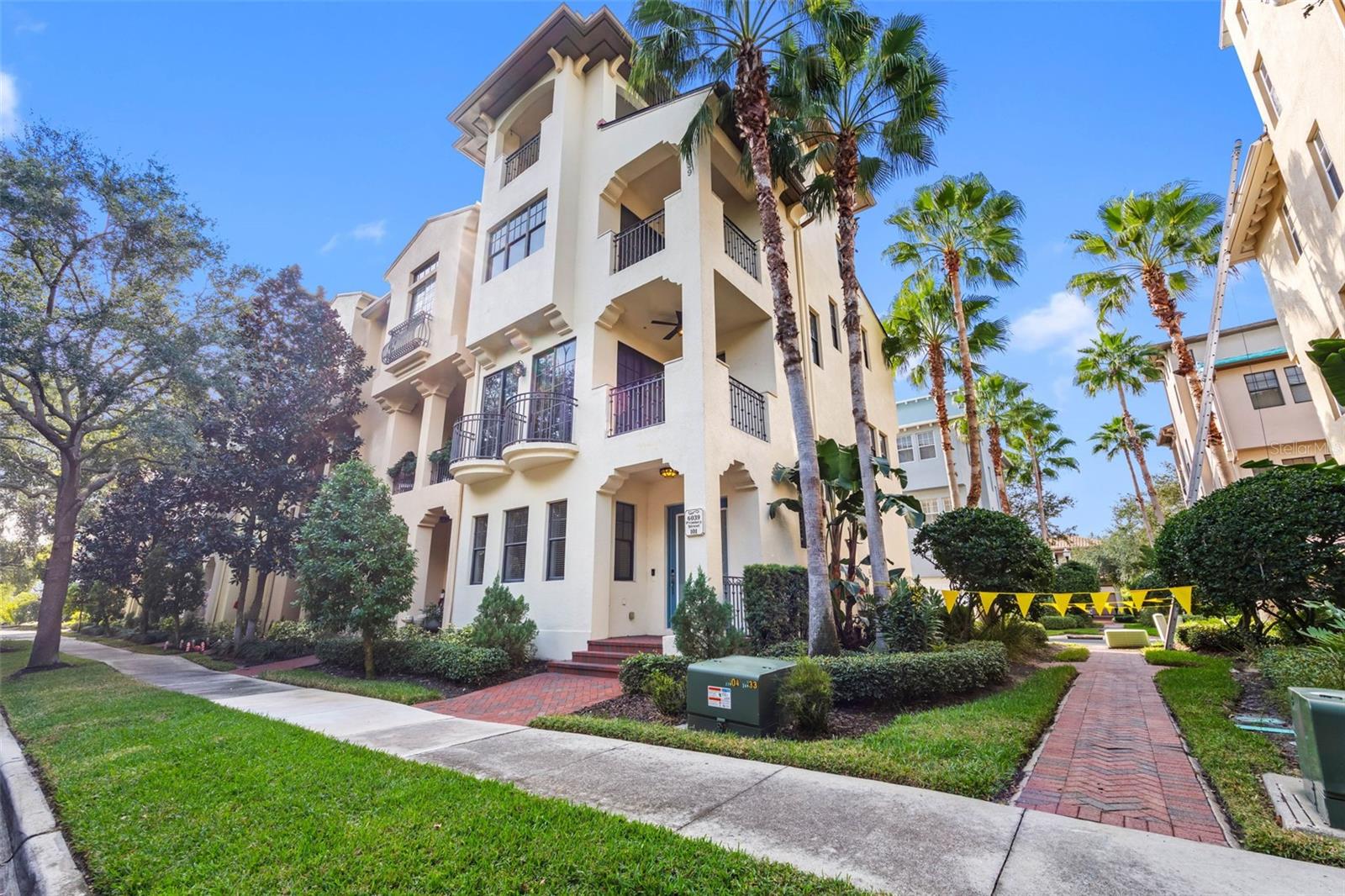 WESTSHORE YACHT CLUB TWNHMS - Residential