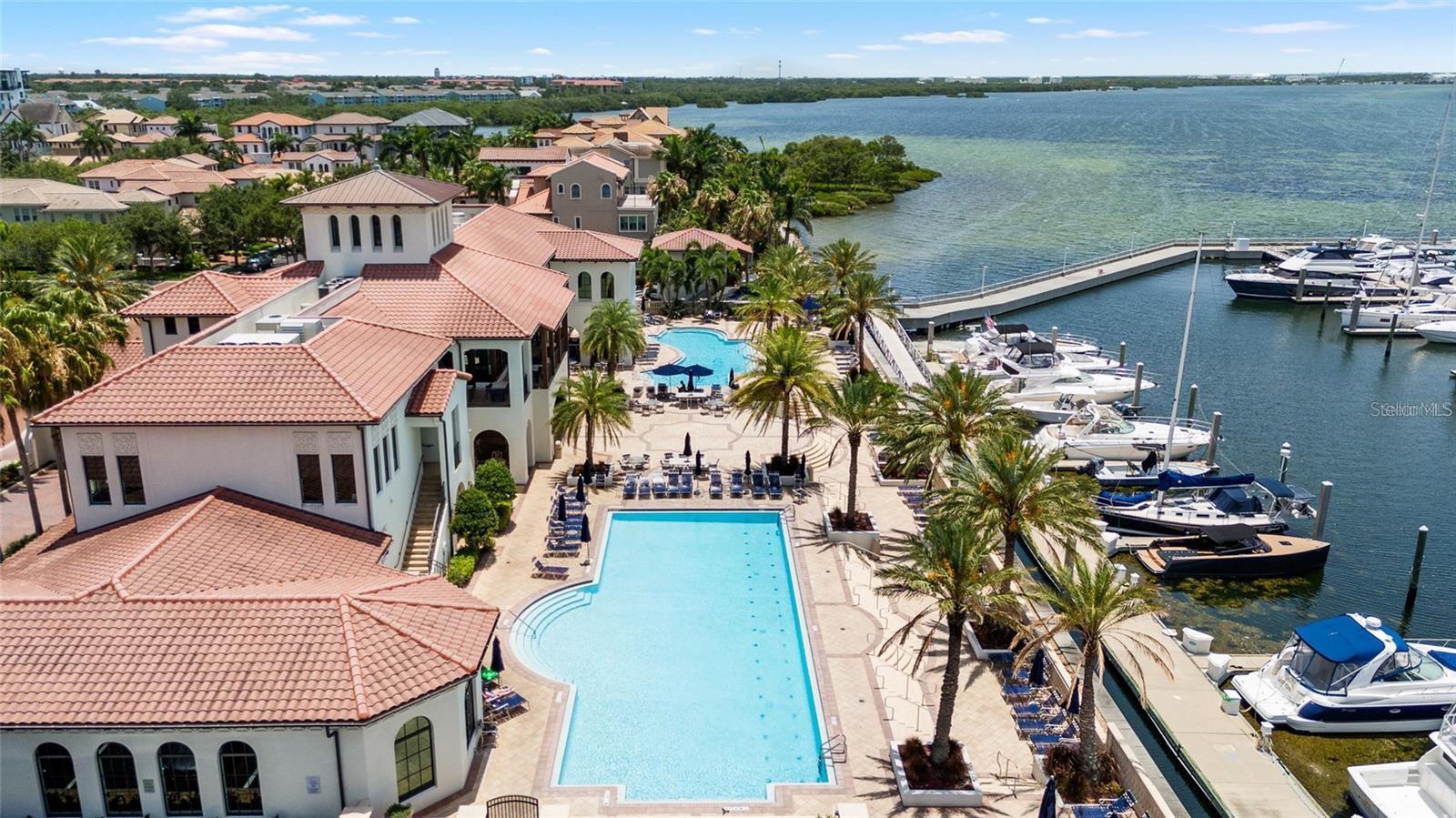 WESTSHORE YACHT CLUB TWNHMS - Residential