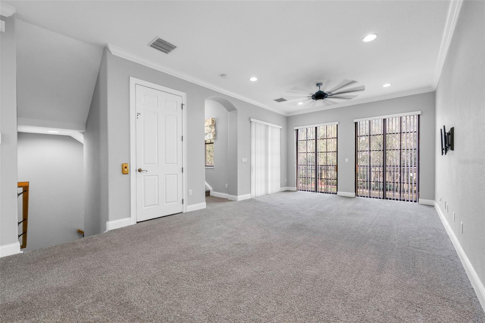 WESTSHORE YACHT CLUB TWNHMS - Residential