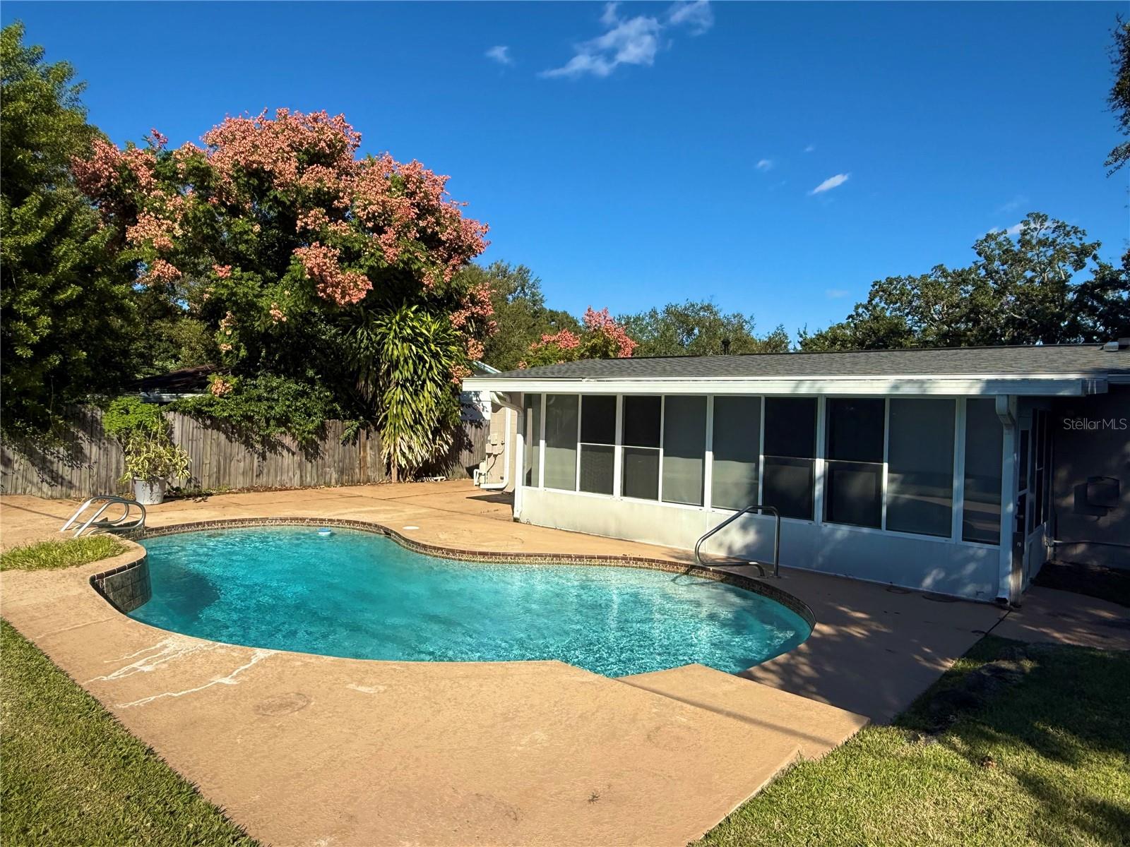 COLLEGE GREEN ESTATES - Residential