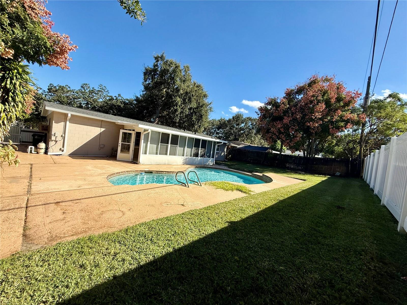 COLLEGE GREEN ESTATES - Residential