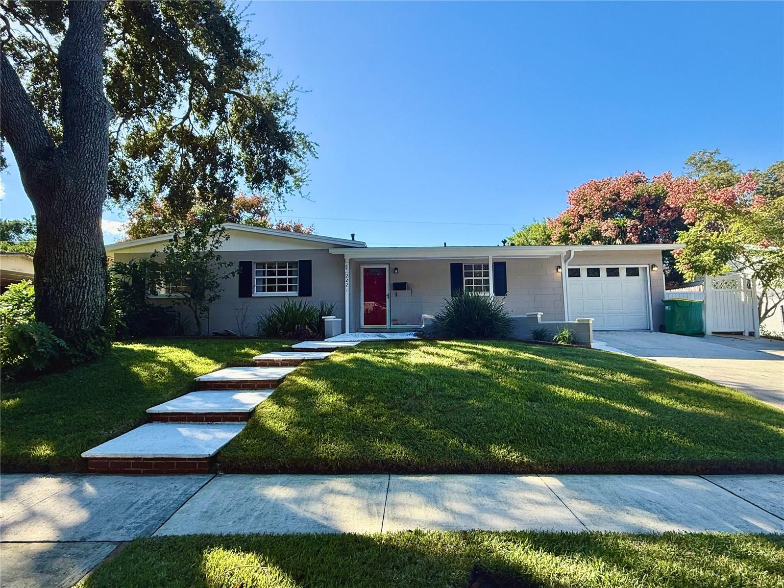 COLLEGE GREEN ESTATES - Residential