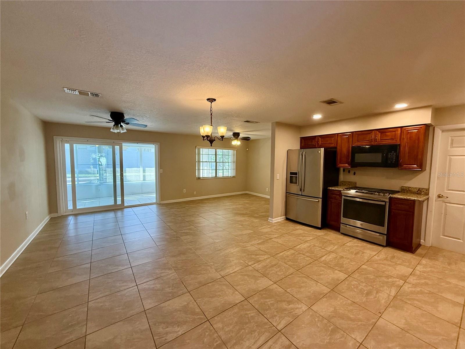 COLLEGE GREEN ESTATES - Residential