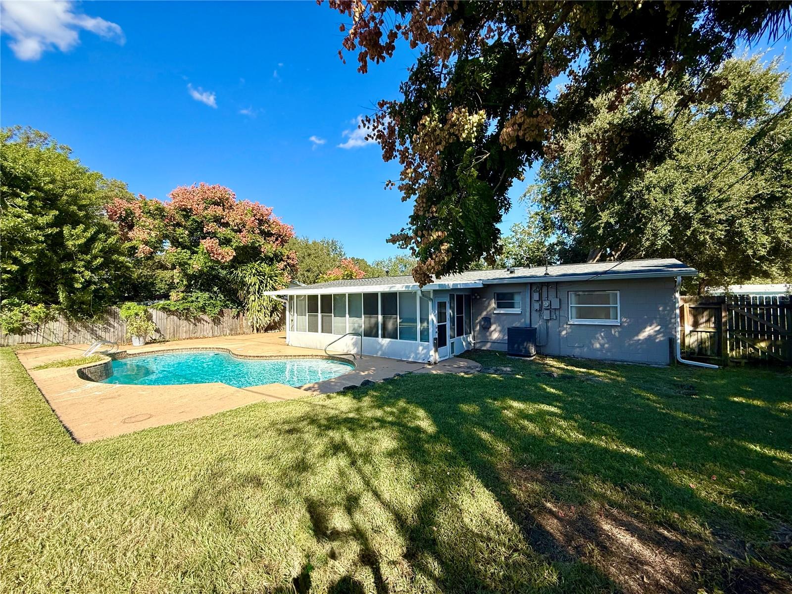 COLLEGE GREEN ESTATES - Residential