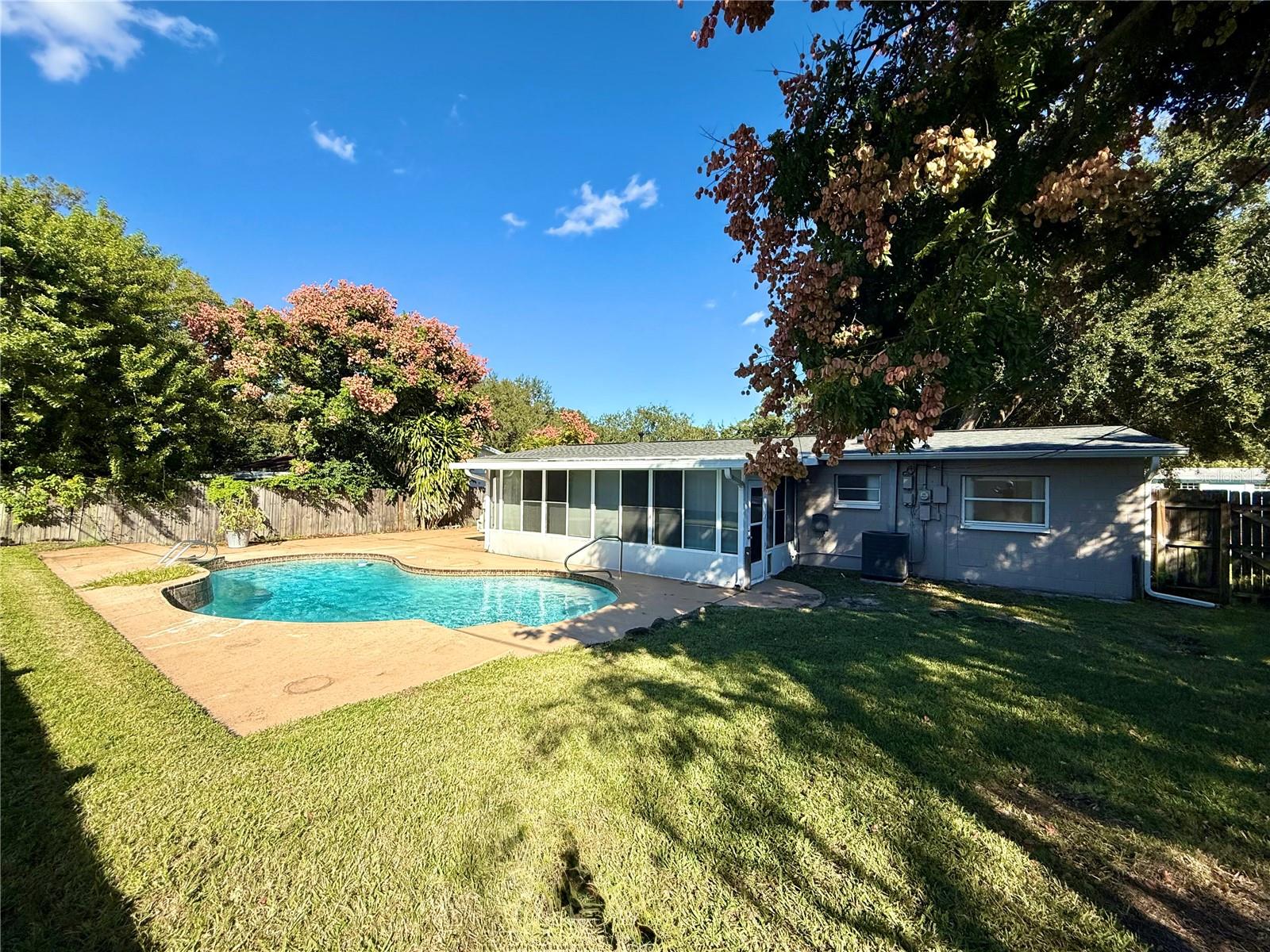 COLLEGE GREEN ESTATES - Residential