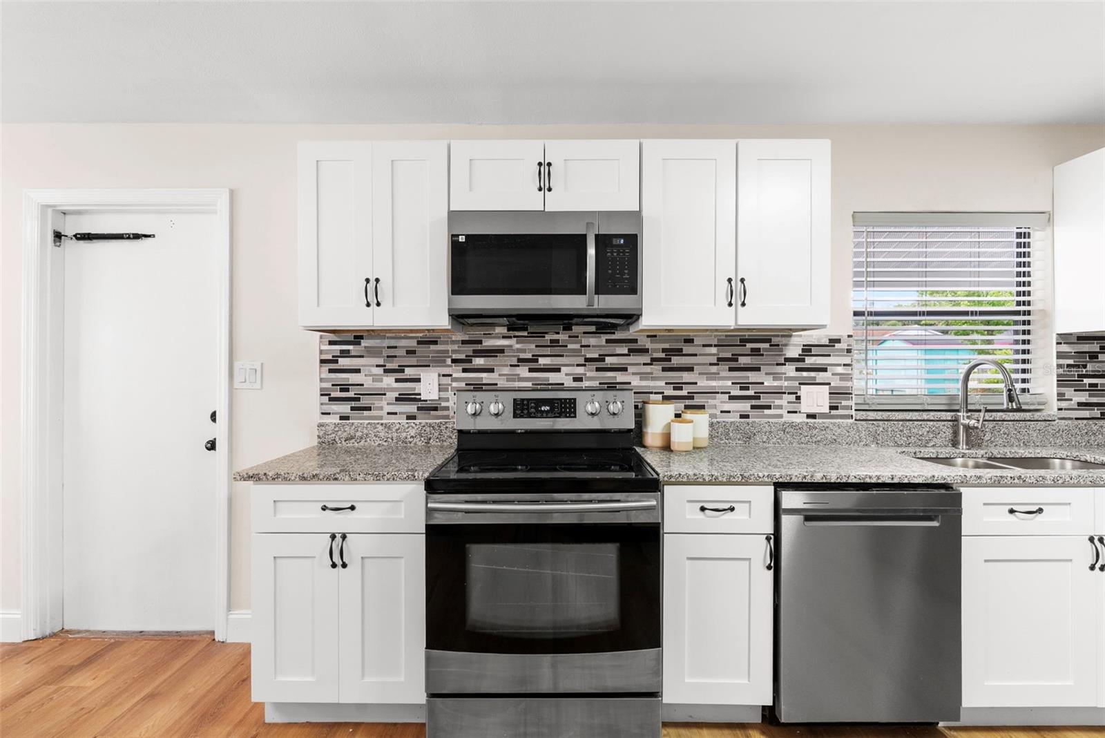 ROBINSWOOD HEIGHTS 4TH ADD - Residential