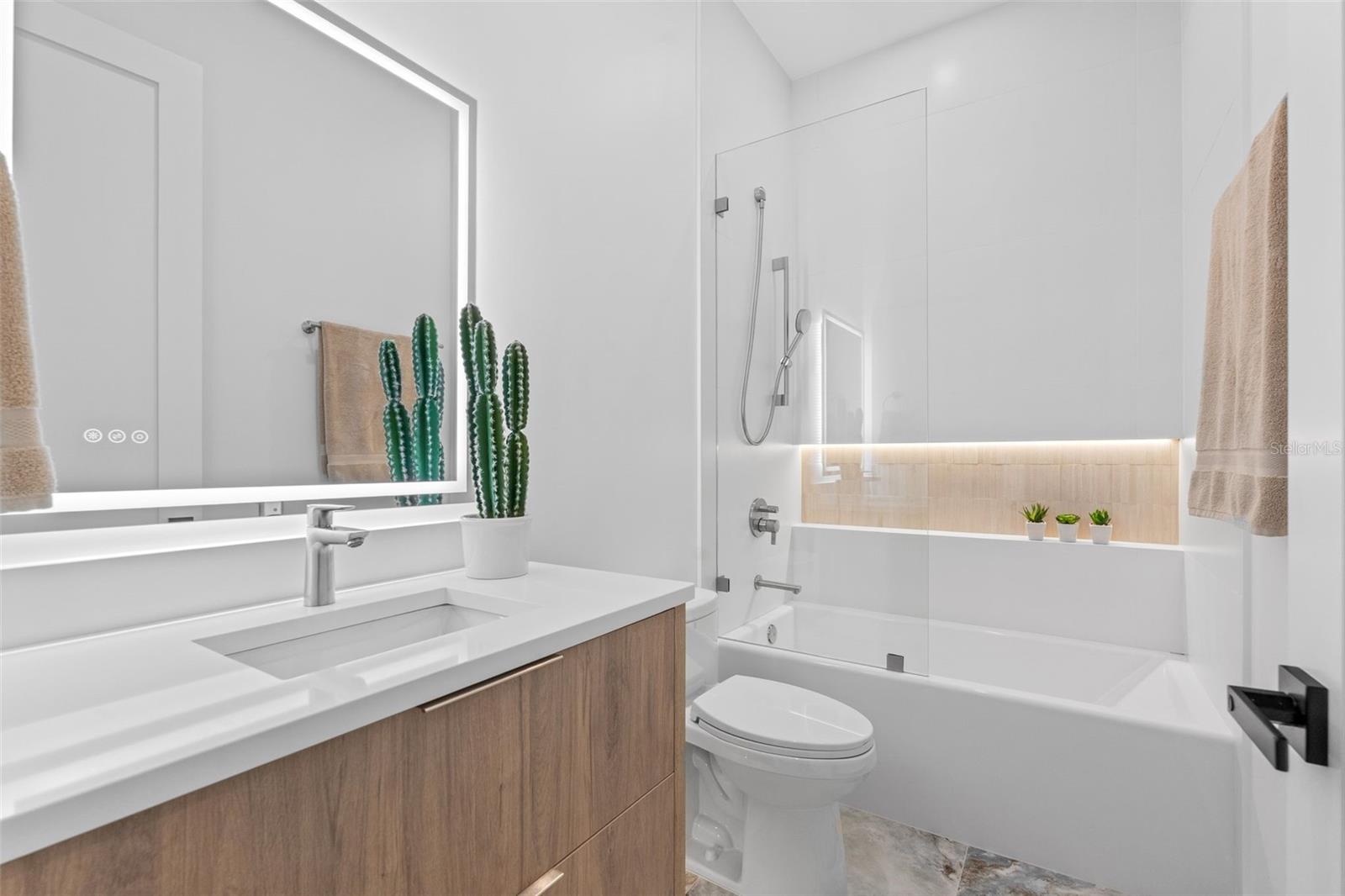 BAYVIEW - Residential