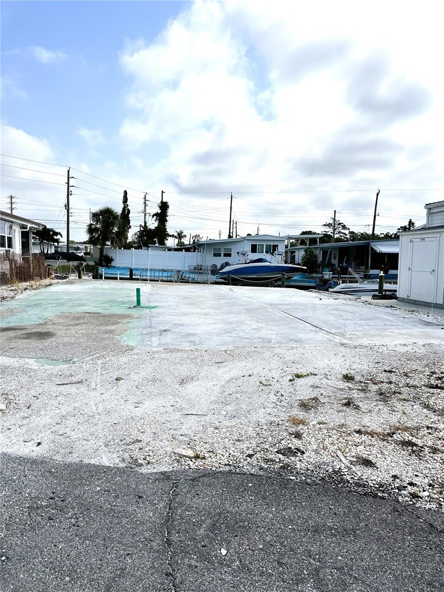 TRAILER ESTATES FIRST ADD - Land