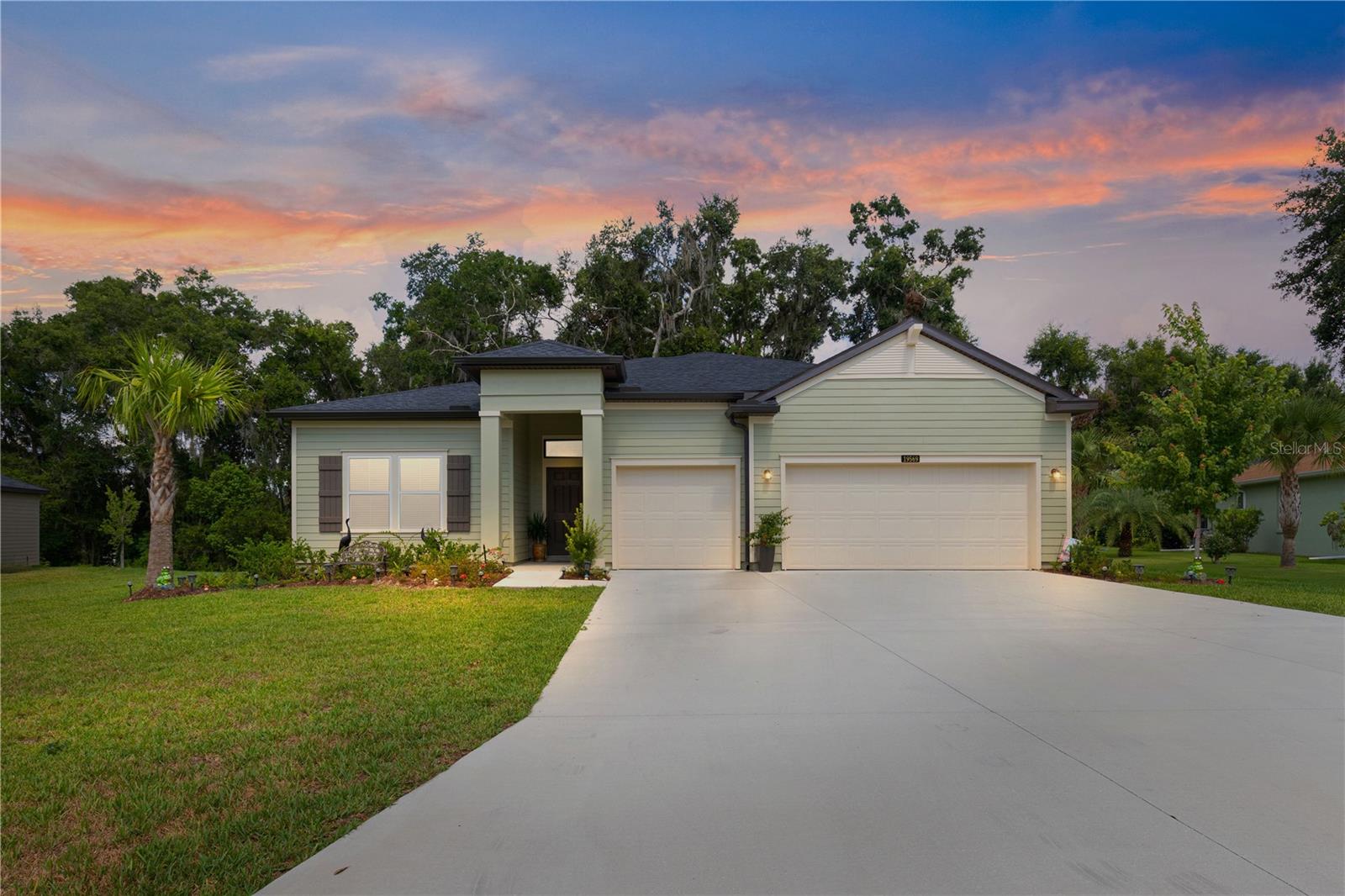 Enjoy the best of comfort, convenience, and nature in this gorgeous 2024-built Lennar Medallion home! Just minutes from the breathtaking Rainbow Springs State Park, this residence is tucked inside the highly sought-after community of Grand Park North.
This spacious 4-bedroom, 3-bathroom home showcases Lennar’s largest model, designed with an open floor plan, soaring ceilings, and plenty of natural light. The primary suite is a true retreat, featuring a spa-inspired bathroom with a soaking tub, dual vanities, and an oversized walk-in closet. Step outside to the screened lanai, where you can unwind in the comfort of your shaded backyard. A three-car garage provides of room for storage, while the community offers exclusive access to the Rainbow River along with top-tier amenities including a resort-style pool, clubhouse, restaurant, and tennis/pickleball courts.
Here, luxury living meets natural beauty with easy access to everything Central Florida has to offer. Don’t miss the chance to make this one yours—schedule your private tour today!