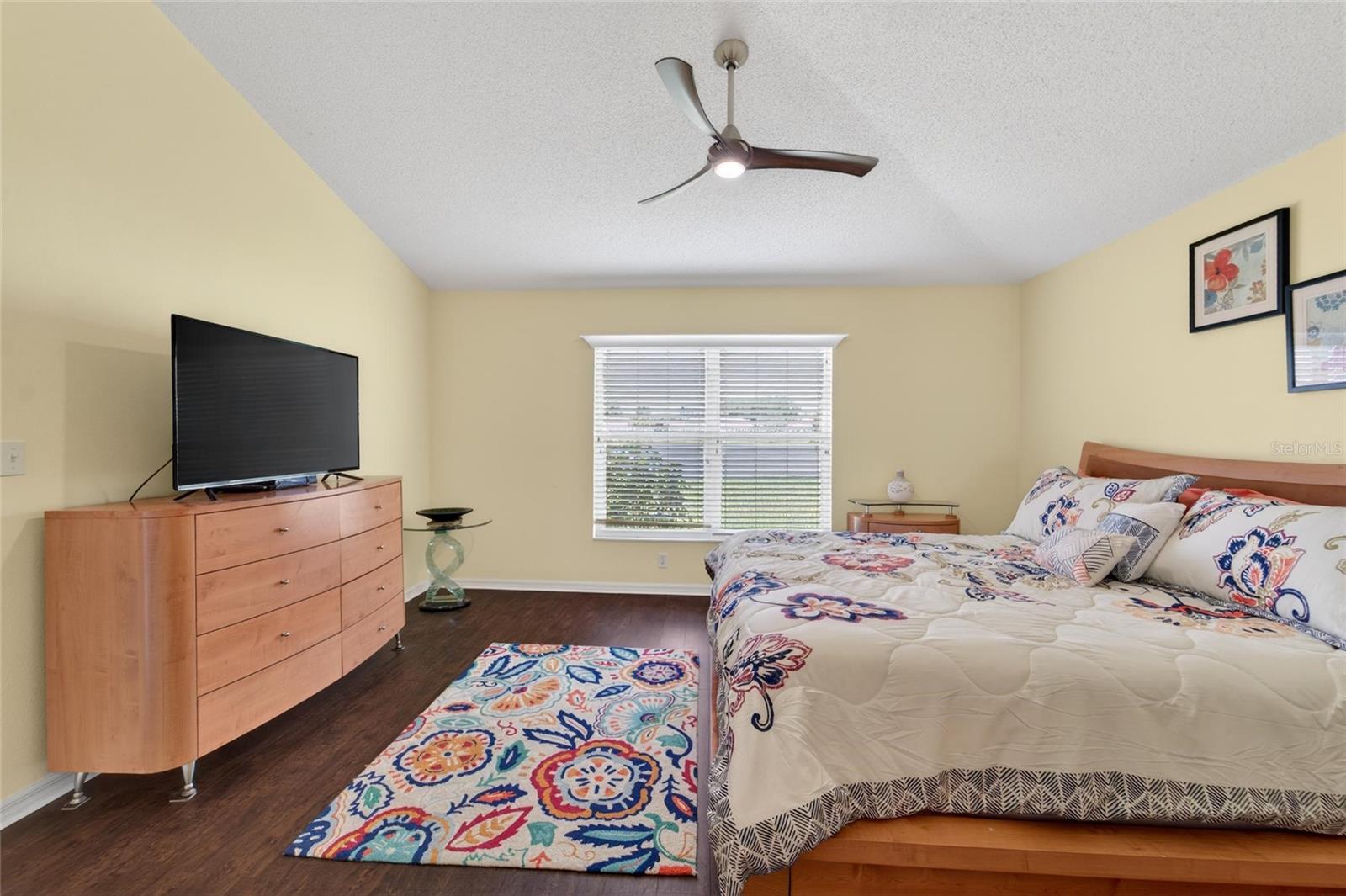 BROOKFIELD CONDO - Residential