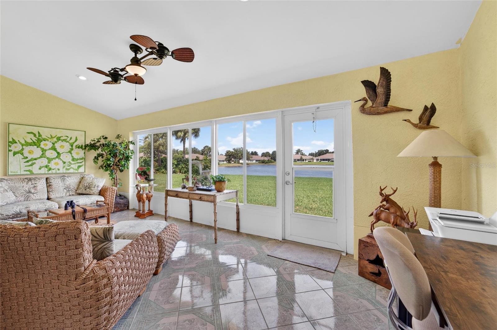 BROOKFIELD CONDO - Residential