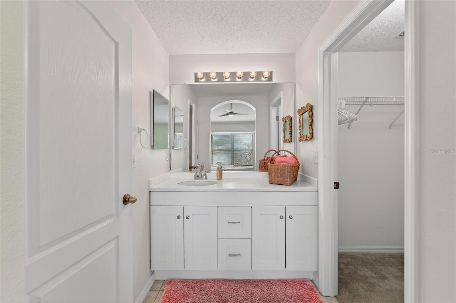 BROOKFIELD CONDO - Residential