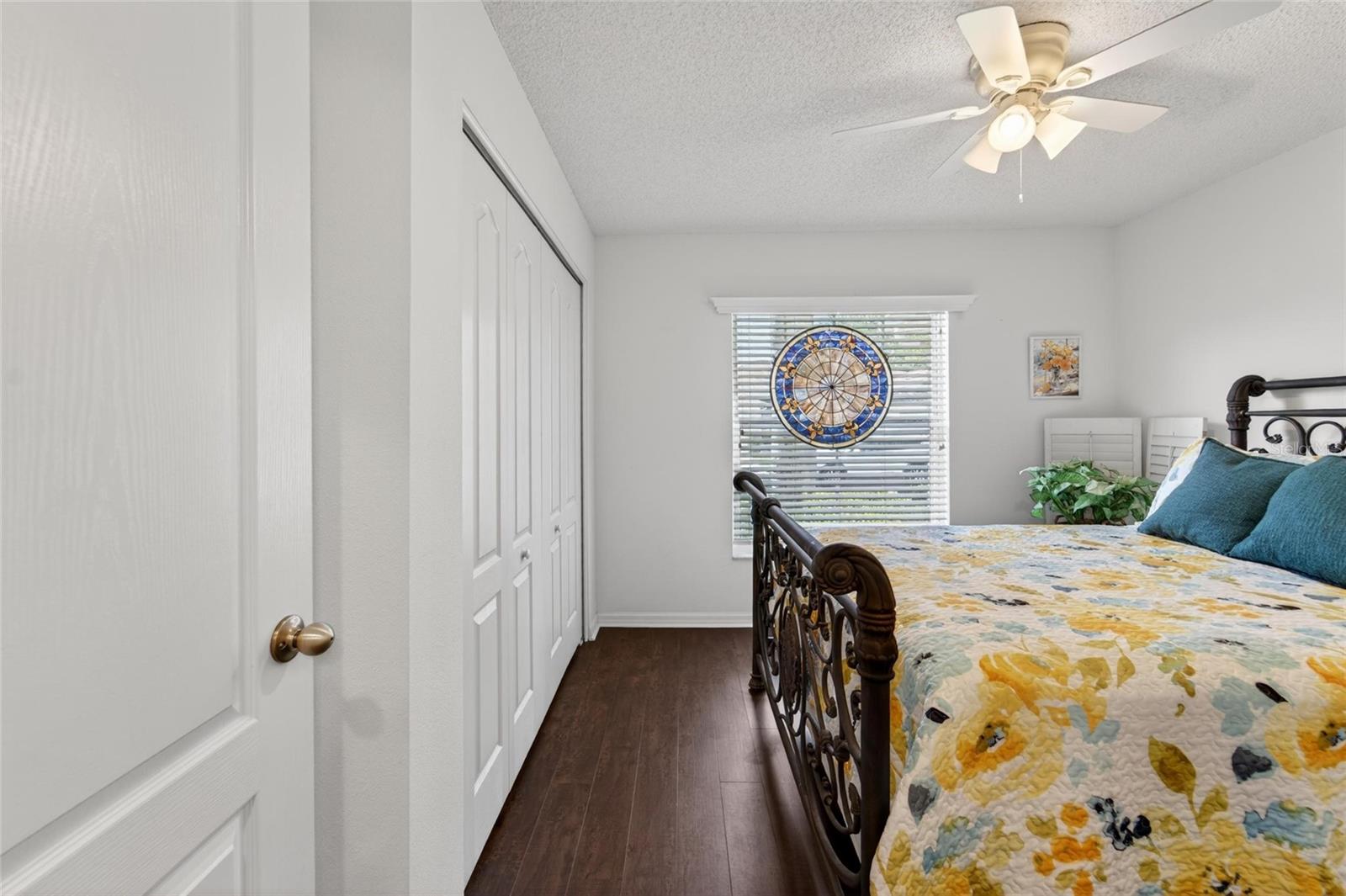 BROOKFIELD CONDO - Residential