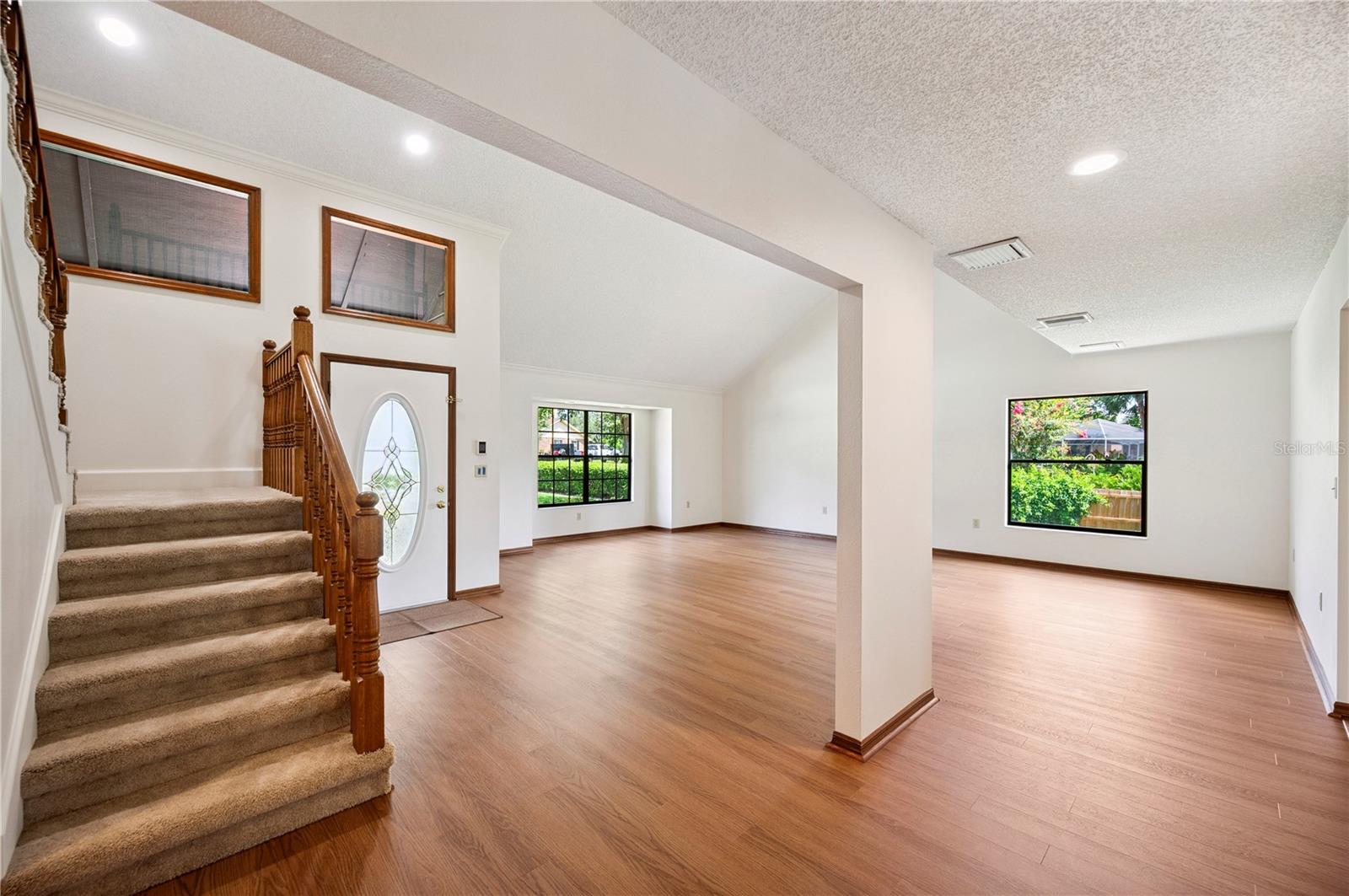 1842 PINNACLE DRIVE