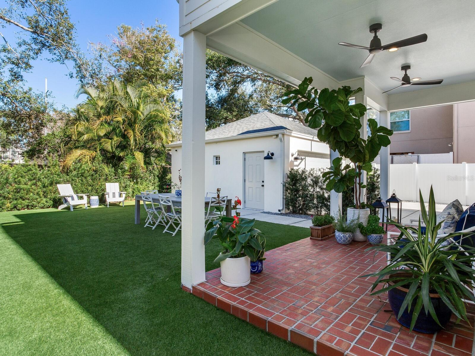 WEST VIRGINIA PLACE - Residential