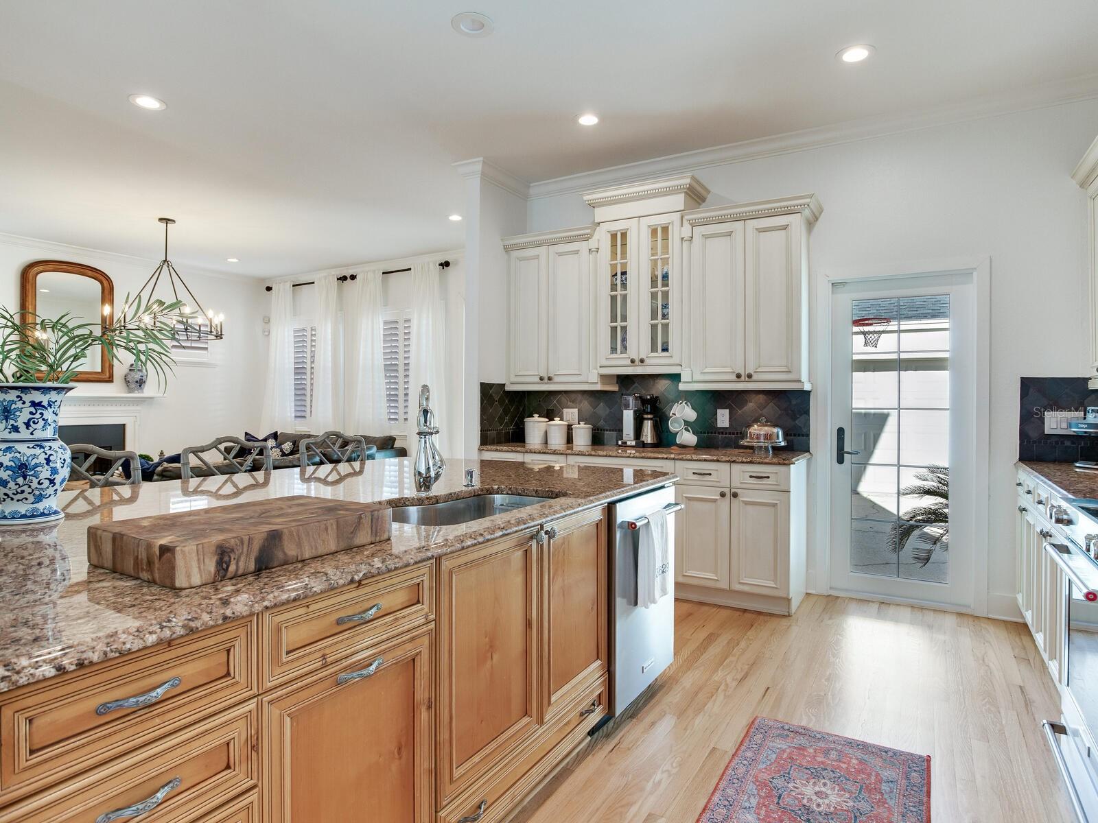 WEST VIRGINIA PLACE - Residential